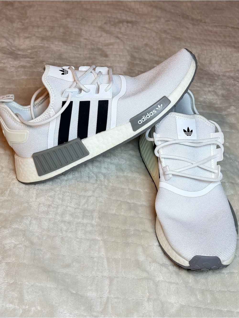 Adidas NMD_R1 Primeblue GZ9261 Cloud White Boost Sneakers Men’s 11 Athletic - Picture 10 of 14